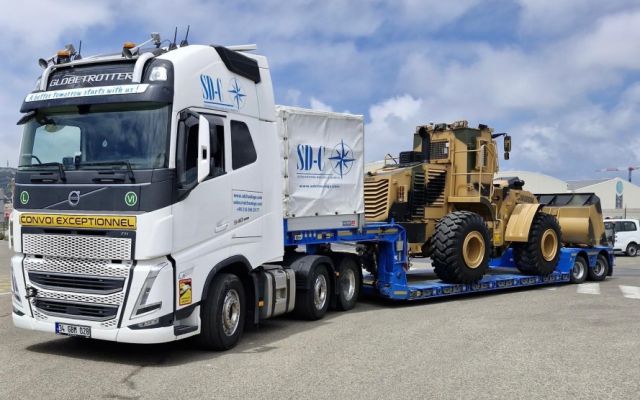 Transport von Baumaschinen