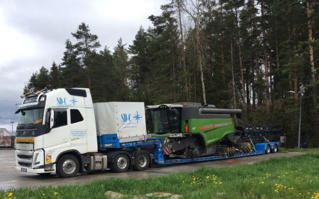Transport Landwirtschaftlicher Maschinen