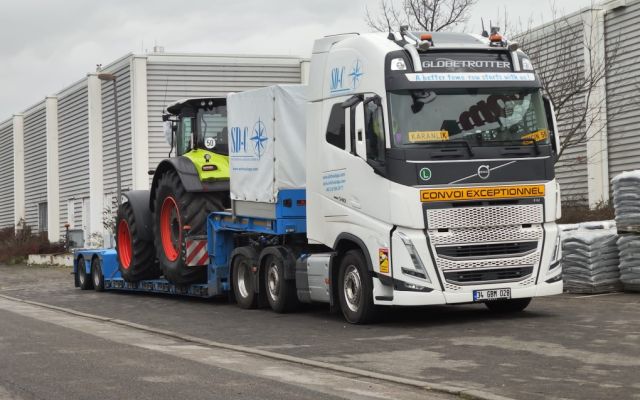 Transport Landwirtschaftlicher Maschinen